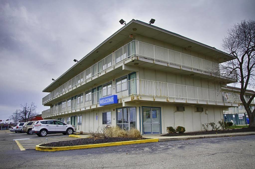 Super 8 By Wyndham Florence Exteriér fotografie