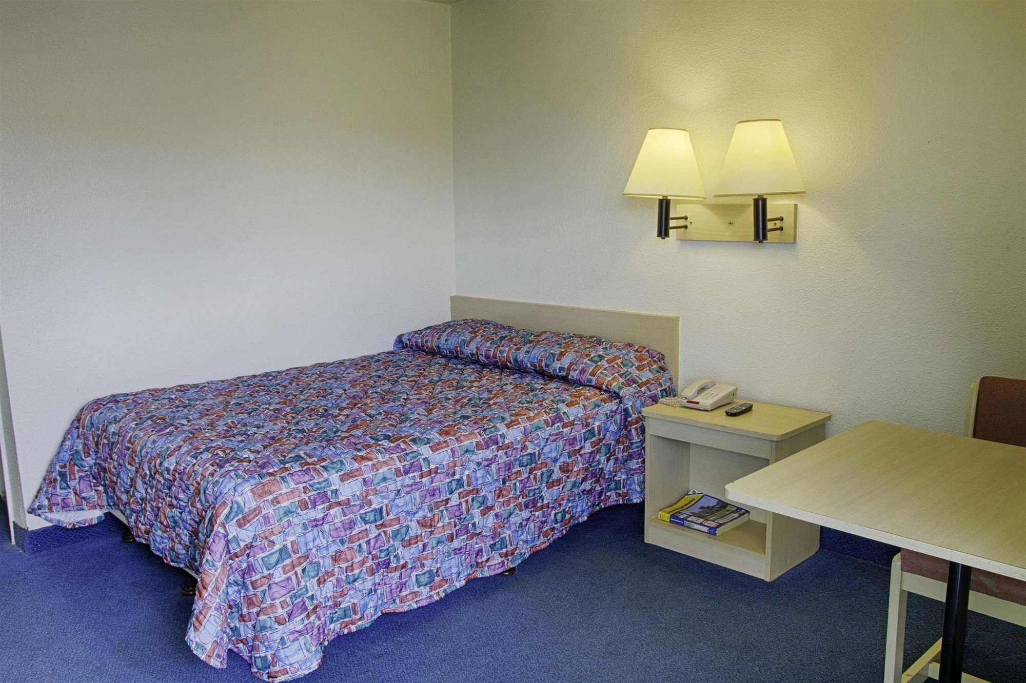 Super 8 By Wyndham Florence Exteriér fotografie